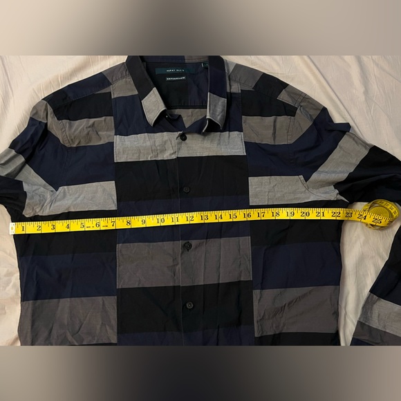 Perry Ellis Black and Gray Checker Pattern Shirt - Picture 3 of 6